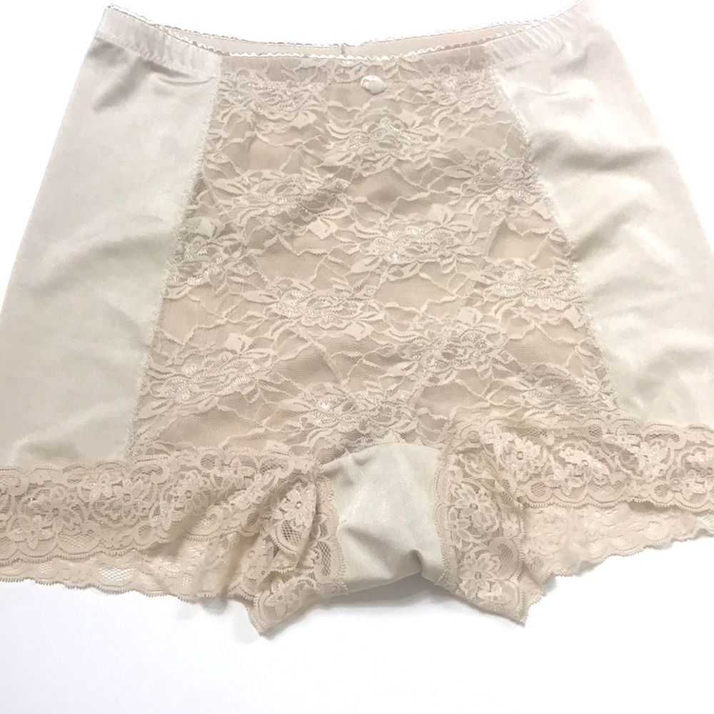 Sale Of Short hapewea vintage blúmer lace